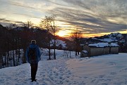 75 Pestando neve e godendoci il tramonto